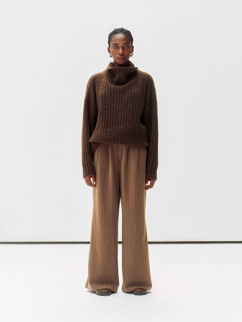 Feylan Cozy Knit